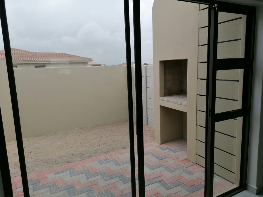 To Let 3 Bedroom Property for Rent in Stellendale Western Cape